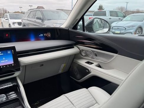 Used 2026 Lincoln Nautilus Reserve image 20