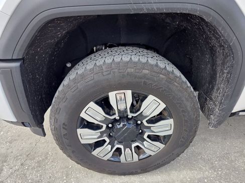 Used 2024 GMC Sierra 2500 Denali w/ Denali Reserve Package AWD/4WD image 7