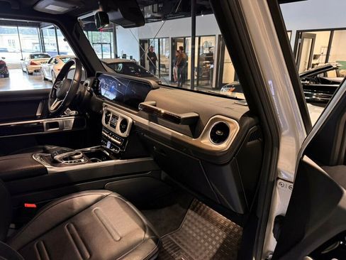 Used 2021 Mercedes-Benz G 550 image 28