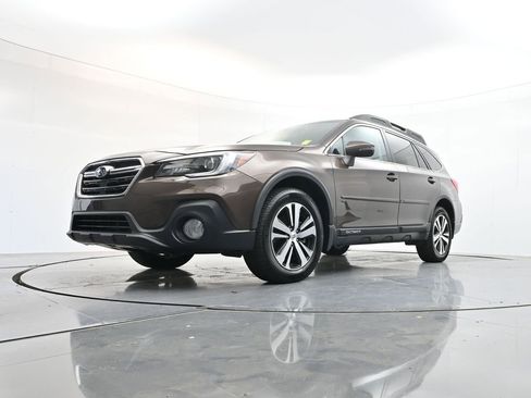 Used 2019 Subaru Outback 3.6R Limited w/ Popular Package #2 AWD/4WD image 34