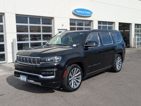 Used 2023 Jeep Grand Wagoneer Series II w/ Premium Group II AWD/4WD image 11
