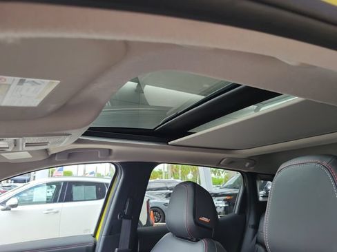 Used 2025 Nissan Kicks SR w/ SR Premium Package FWD image 27