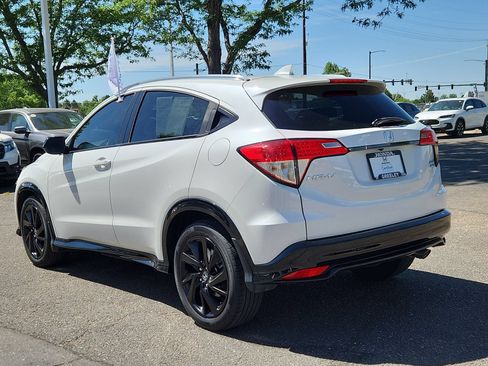 Certified 2022 Honda HR-V Sport image 3