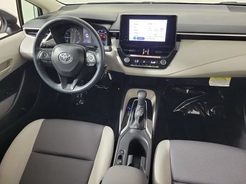 Used 2025 Toyota Corolla LE FWD image 15