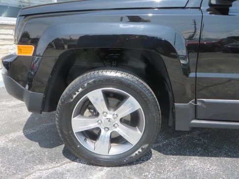 Used 2016 Jeep Patriot High Altitude AWD/4WD image 43