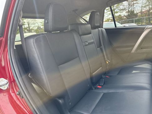Used 2018 Toyota RAV4 Limited w/ Advanced Technology Package image 17