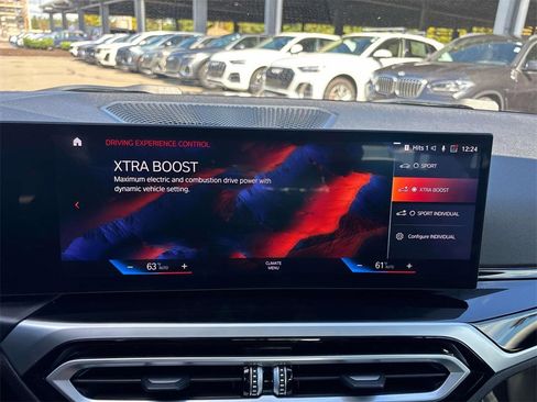 Used 2024 BMW 330e xDrive 330e xDrive image 29