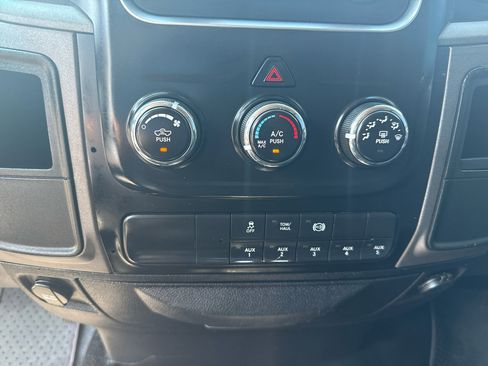 Used 2016 RAM 4500 Tradesman w/ Power & Remote Entry Group image 18