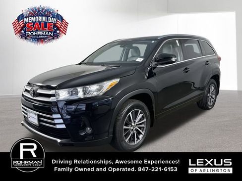 Used 2018 Toyota Highlander XLE AWD/4WD image 1