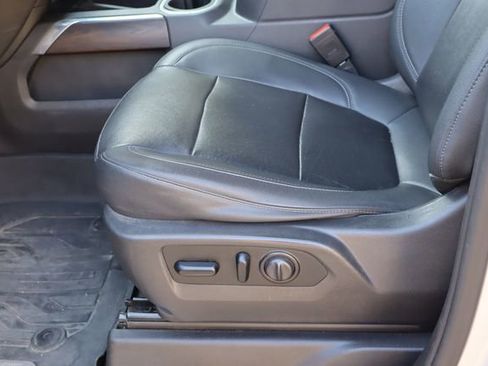Used 2021 GMC Sierra 1500 SLT AWD/4WD image 15