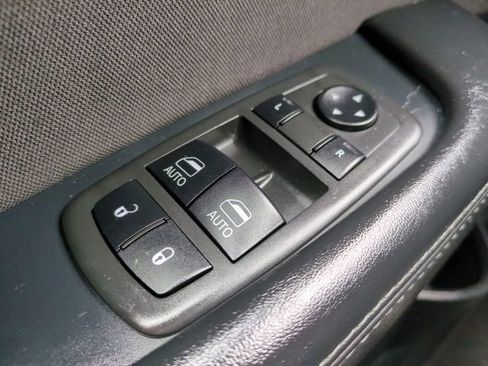 Used 2022 Dodge Challenger GT image 21