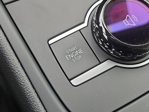 New 2026 Volkswagen Tiguan SE AWD/4WD image 11