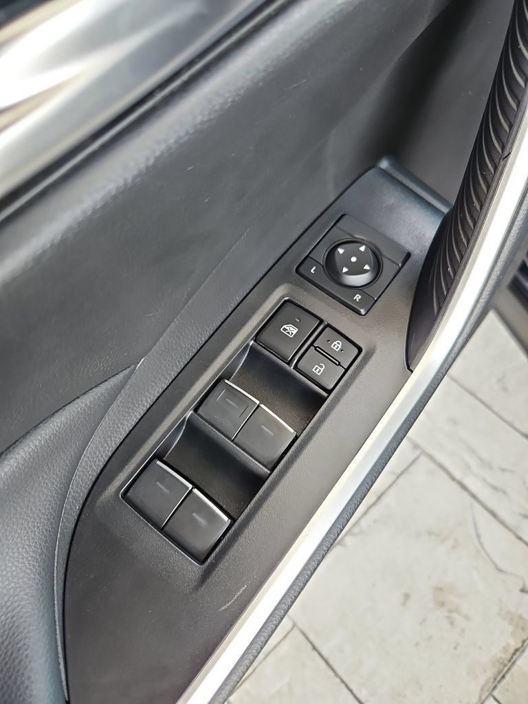 Used 2023 Toyota RAV4 XLE FWD image 26
