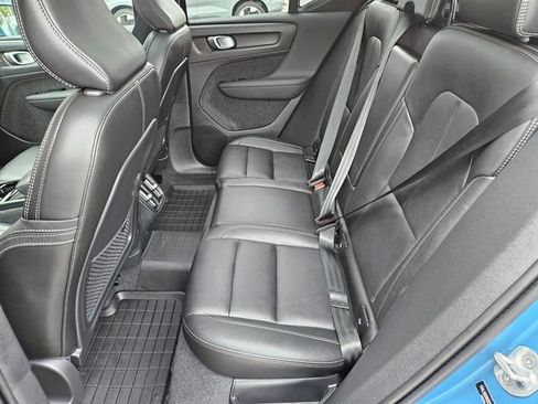 Certified 2024 Volvo XC40 B5 Plus w/ Climate Package AWD/4WD image 14