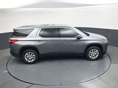 Used 2020 Chevrolet Traverse LS image 24