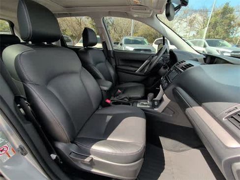 Used 2015 Subaru Forester 2.5i Limited image 21