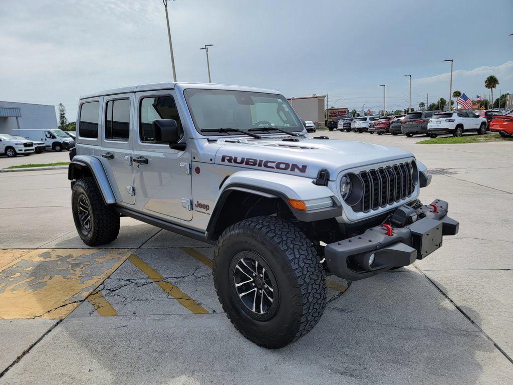 Used 2024 Jeep Wrangler Unlimited Rubicon AWD/4WD image 7