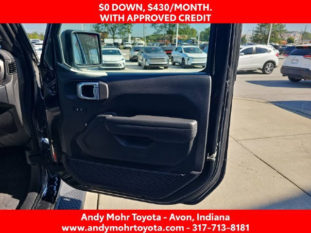 Used 2022 Jeep Wrangler Unlimited Sport AWD/4WD image 35