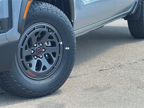 New 2026 Nissan Frontier Pro-X w/ Pro Premium Package image 3