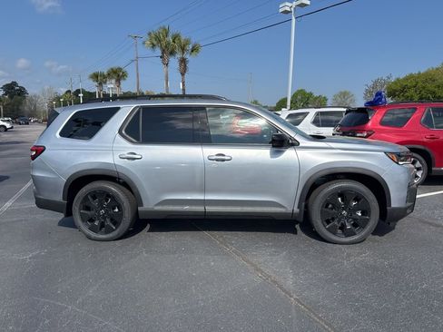 New 2026 Honda Pilot Black Edition image 2