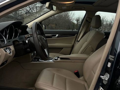 Used 2014 Mercedes-Benz C 300 4MATIC Sedan image 9