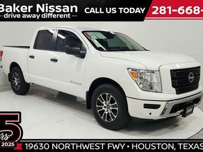 Used 2024 Nissan Titan SV w/ SV Convenience Package