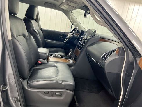 Used 2023 Nissan Armada SL w/ Captain's Chairs Package image 22