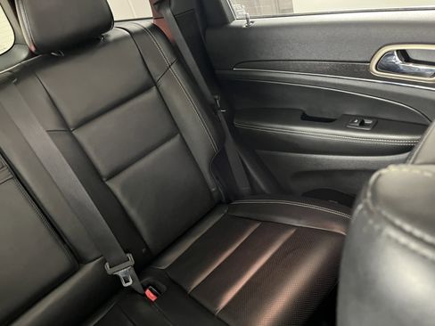 Used 2016 Jeep Grand Cherokee Limited w/ Luxury Group II AWD/4WD image 23