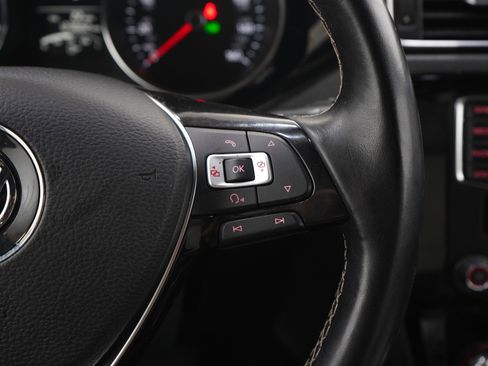 Used 2016 Volkswagen Jetta Sport image 25