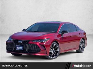 Used 2019 Toyota Avalon XSE FWD video 1