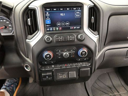Used 2022 Chevrolet Silverado 2500 LTZ w/ Gooseneck/5TH Wheel Package AWD/4WD image 22
