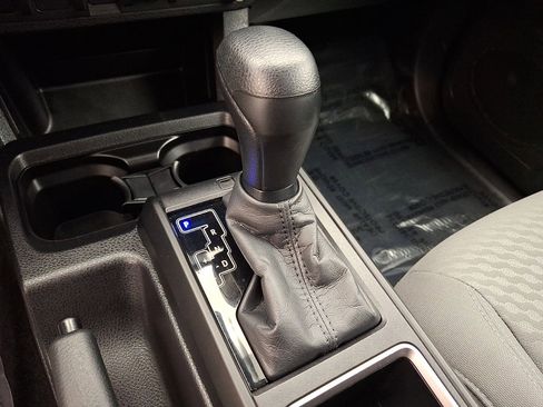 Certified 2023 Toyota Tacoma SR AWD/4WD image 12