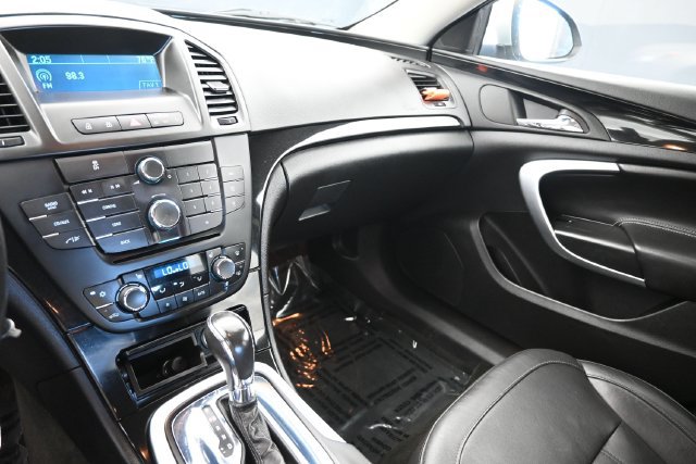 Used 2012 Buick Regal Leather FWD image 18