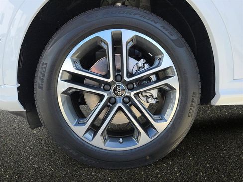 New 2025 Audi Q5 Premium image 33