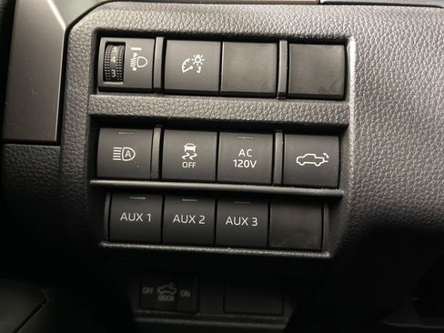 Certified 2025 Toyota Tacoma TRD Off-Road image 28