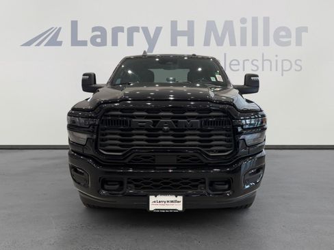 New 2026 RAM 2500 Big Horn AWD/4WD image 8