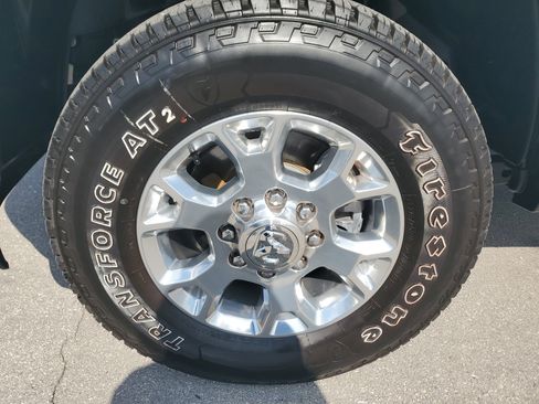 Used 2024 RAM 2500 Laramie w/ Safety Group image 27