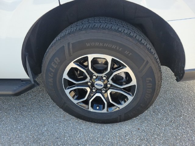 Certified 2022 Ford Expedition XLT RWD image 10
