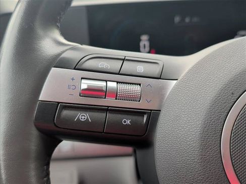 Used 2024 Hyundai Kona SEL AWD/4WD image 17