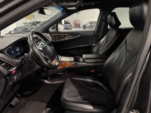 Used 2020 Lincoln Nautilus Reserve image 26