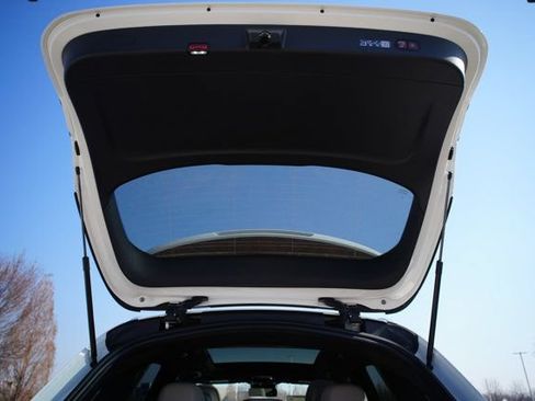 Used 2026 Mercedes-Benz GLC 300 image 12
