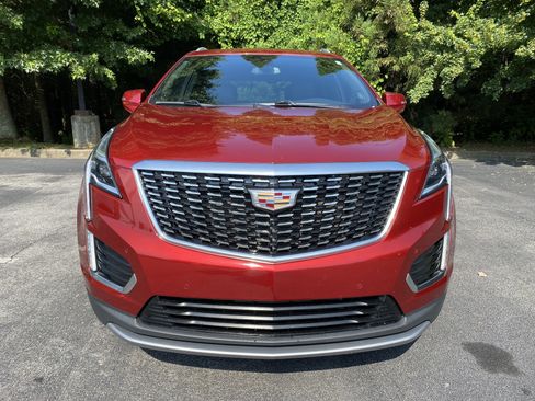 Used 2021 Cadillac XT5 Premium Luxury FWD image 3
