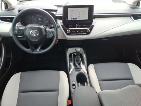 Certified 2025 Toyota Corolla LE image 11