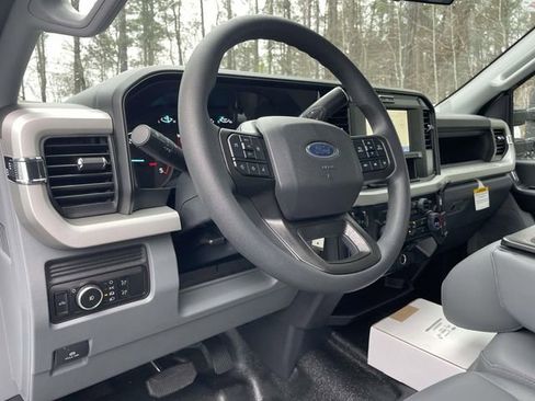 New 2026 Ford F550 4x4 Supercab Super Duty image 13