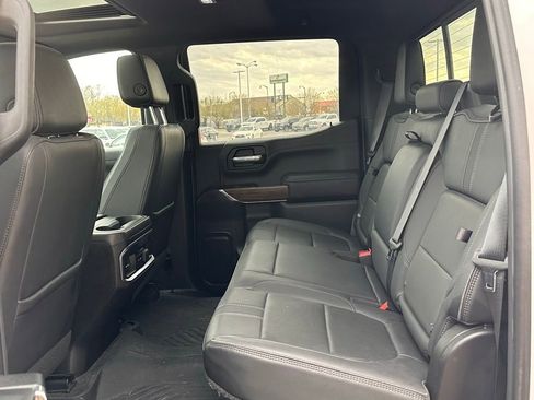 Used 2022 Chevrolet Silverado 1500 High Country w/ Technology Package image 14