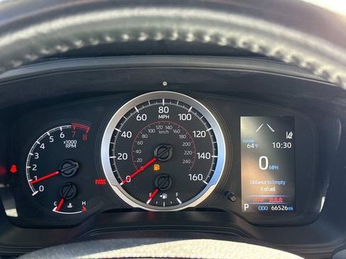 Used 2022 Toyota Corolla Cross LE image 27