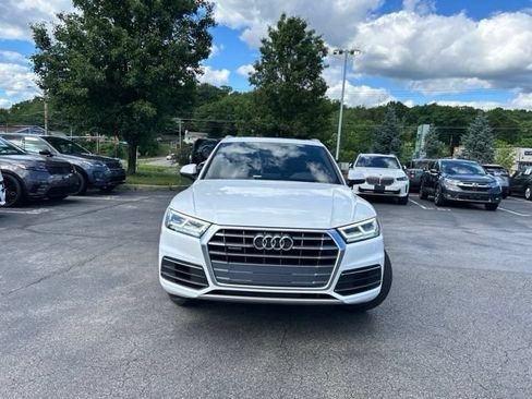 Used 2019 Audi Q5 2.0T Premium Plus w/ Premium Plus Package AWD/4WD image 3