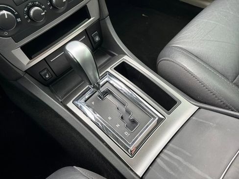 Used 2006 Chrysler 300 SRT8 w/ SRT Option Group I image 20