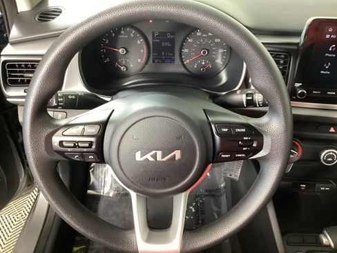 Certified 2022 Kia Rio S image 19