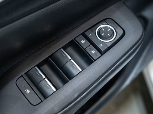 New 2026 Toyota Prius Plug-In Hybrid image 23